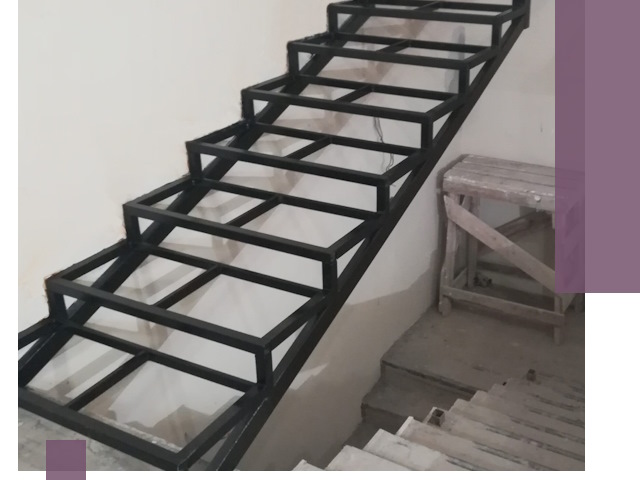 Демонтаж лестниц на металлокаркасе в Элисте: быстрый вывоз и разбор